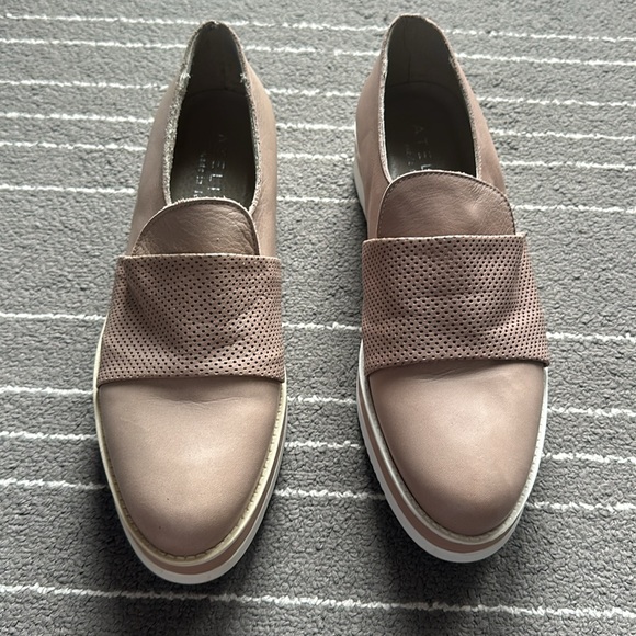 Leather Loafer - Picture 2 of 3
